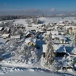 Wiesengruen - Uriger Huettenstil Grunenbach