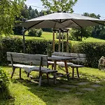Wiesengruen - Uriger Huettenstil Grunenbach
